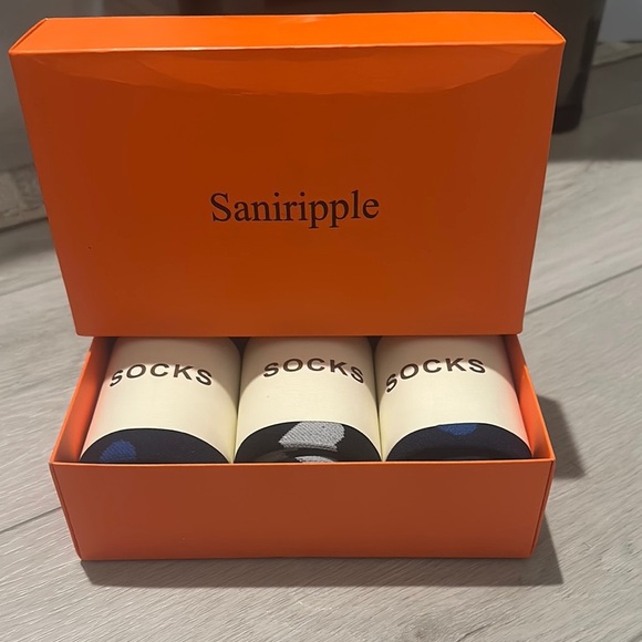 Socks Gift Set - 2 boxes (6pairs) - Picture 2 of 3